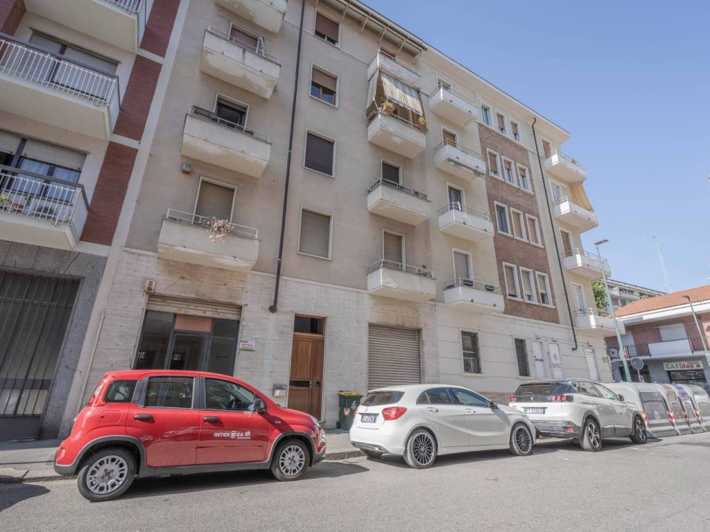 appartamento in vendita a Torino in zona Borgata Vittoria