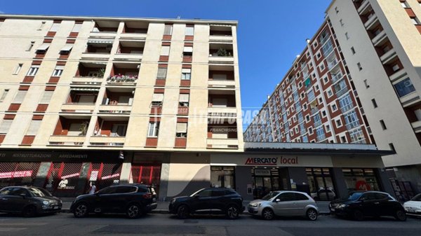 appartamento in vendita a Torino in zona Lingotto