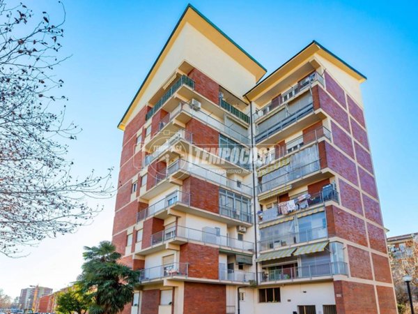 appartamento in vendita a Torino in zona Vallette