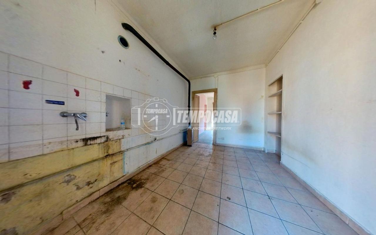 appartamento in vendita a Torino in zona Borgata Vittoria