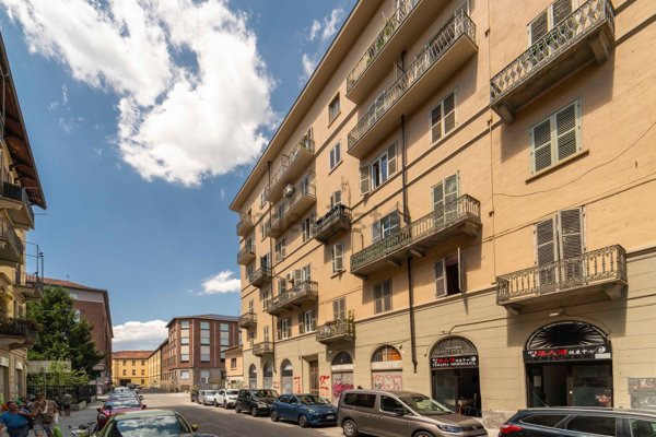 appartamento in vendita a Torino in zona Aurora