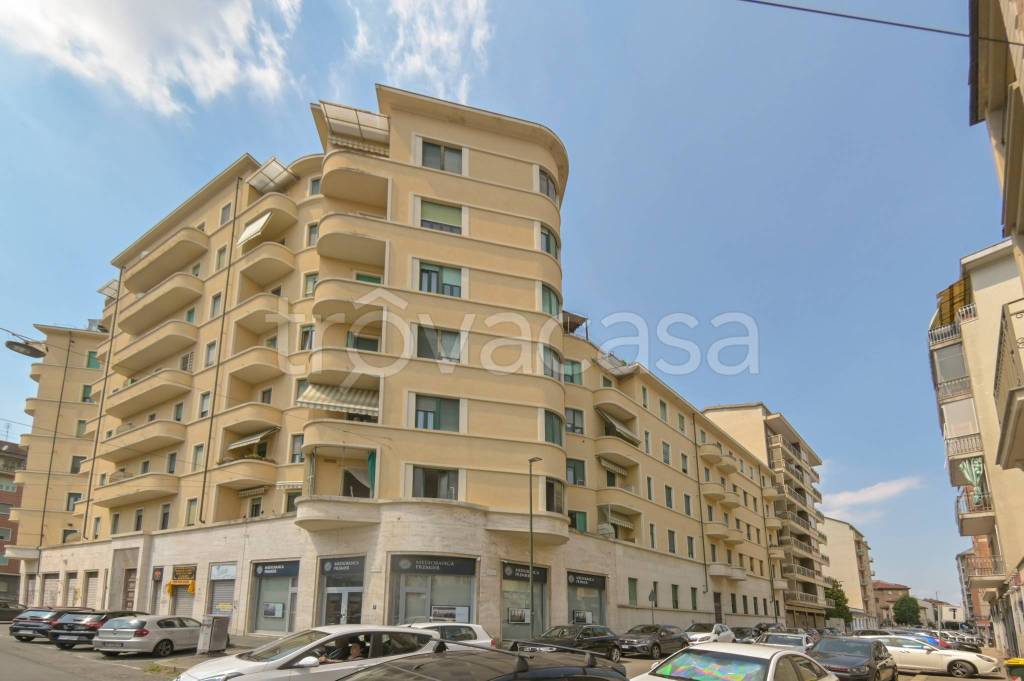 appartamento in vendita a Torino in zona Borgo San Paolo