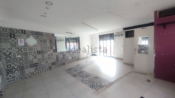 negozio in vendita a Torino in zona Lucento