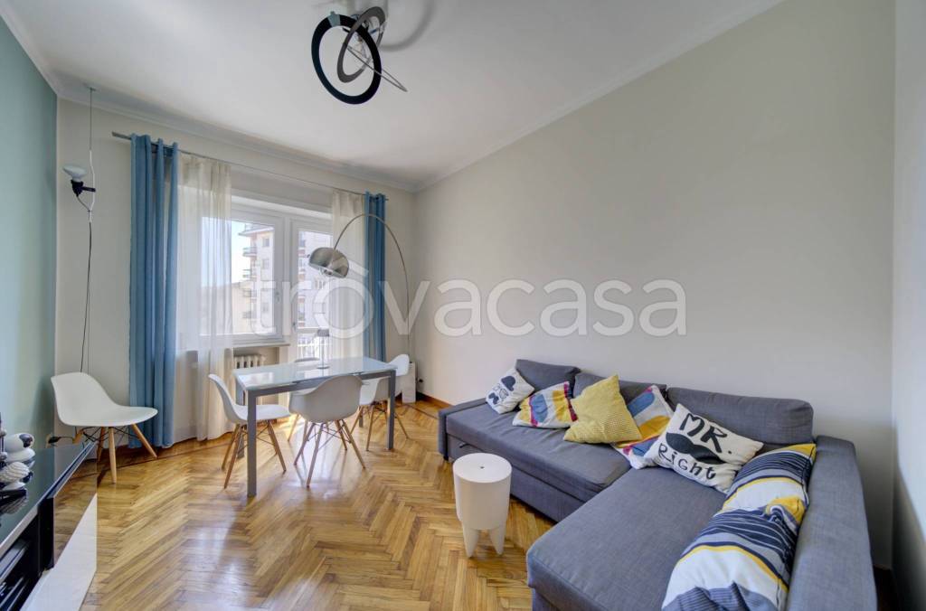 appartamento in vendita a Torino in zona Borgo San Paolo