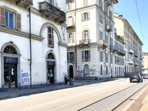 negozio in vendita a Torino in zona Centro Storico