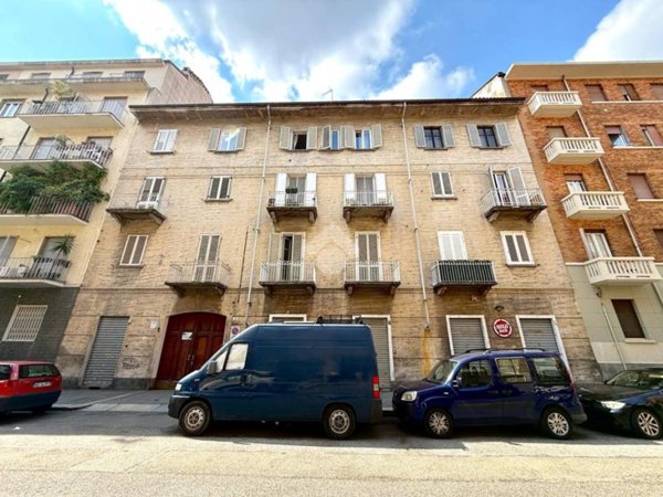 appartamento in vendita a Torino in zona Parella