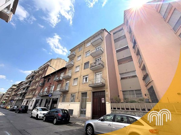 appartamento in vendita a Torino in zona Cenisia