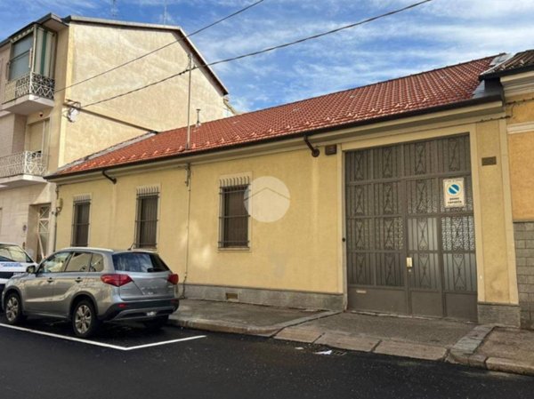 casa indipendente in vendita a Torino in zona Lucento
