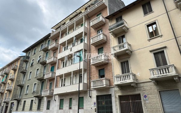 appartamento in vendita a Torino in zona Parella