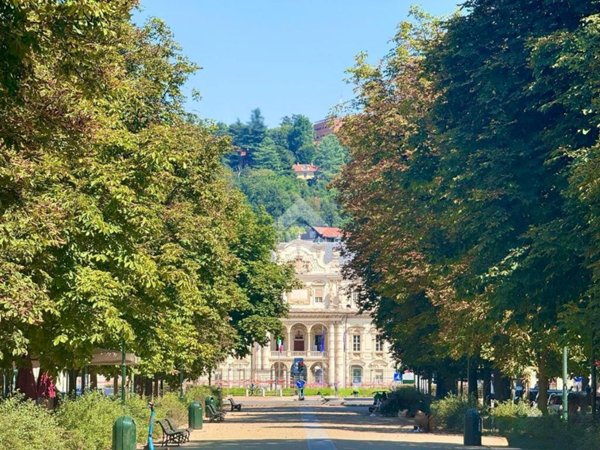 appartamento in vendita a Torino in zona San Salvario