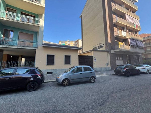casa indipendente in vendita a Torino in zona Pozzo Strada