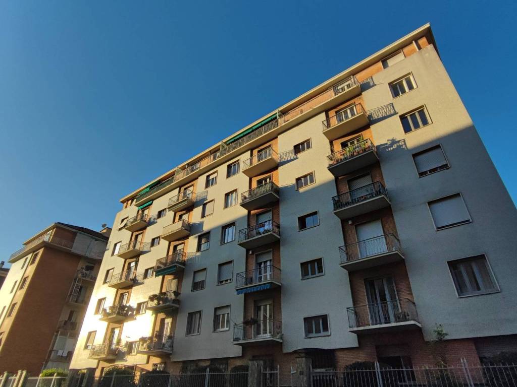 appartamento in vendita a Torino in zona Santa Rita