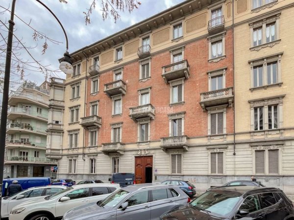 appartamento in vendita a Torino in zona Crocetta