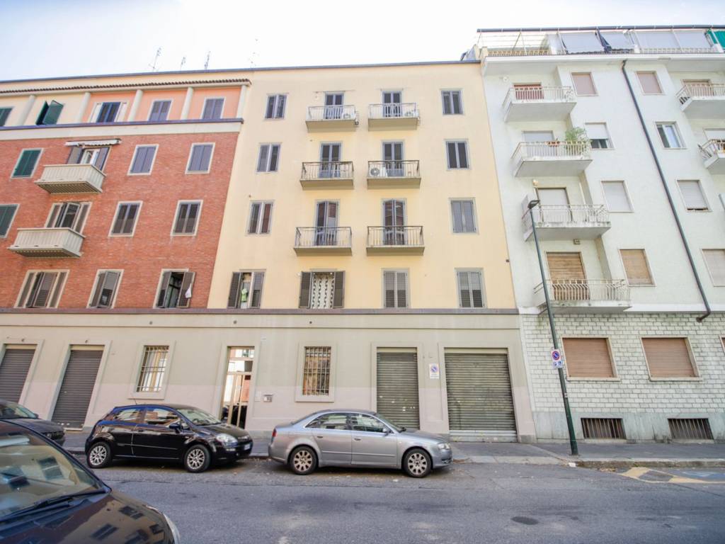 appartamento in vendita a Torino in zona Aurora