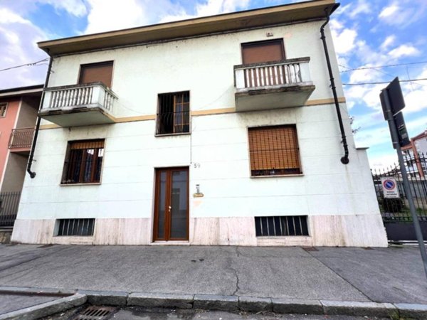 appartamento in vendita a Torino in zona Barca