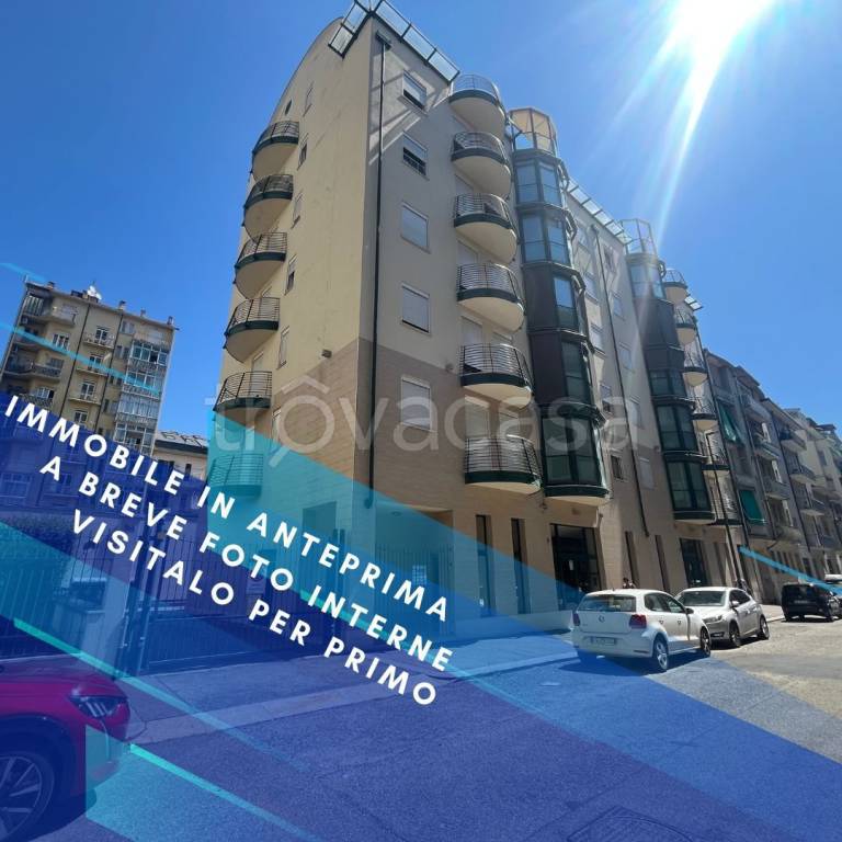 appartamento in vendita a Torino in zona Lingotto