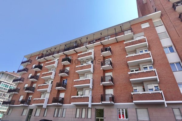 appartamento in vendita a Torino in zona Mirafiori Nord