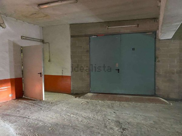 locale di sgombero in vendita a Torino in zona Mirafiori Nord