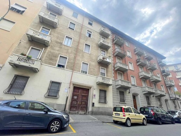 appartamento in vendita a Torino in zona Cenisia