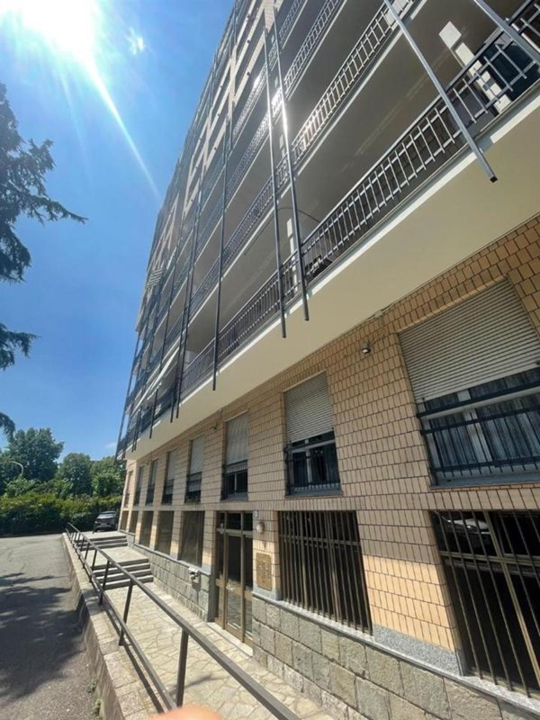 appartamento in vendita a Torino in zona Lingotto