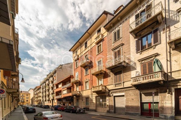 appartamento in vendita a Torino in zona Cenisia