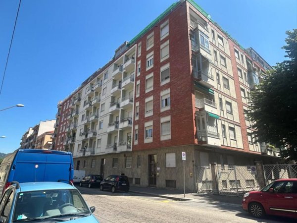 appartamento in vendita a Torino in zona Millefonti