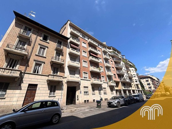 appartamento in vendita a Torino in zona Cit Turin