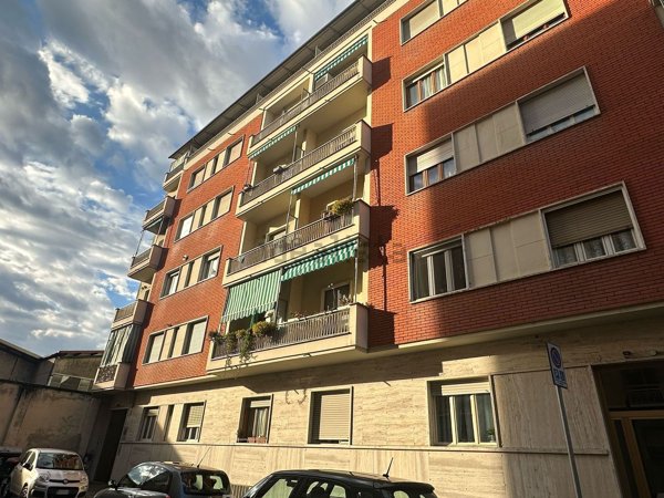 appartamento in vendita a Torino in zona Lingotto
