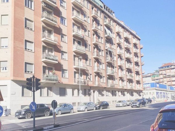 appartamento in vendita a Torino in zona Santa Rita