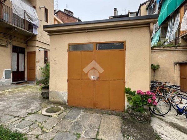 casa indipendente in vendita a Torino in zona Rosa