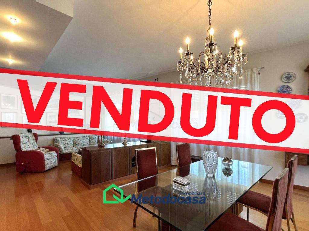 appartamento in vendita a Torino in zona Parella