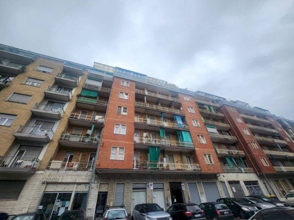 appartamento in vendita a Torino in zona Lingotto