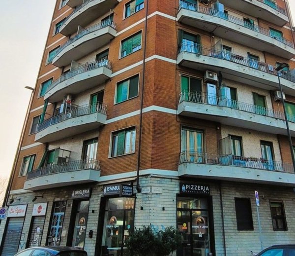 locale commerciale in vendita a Torino