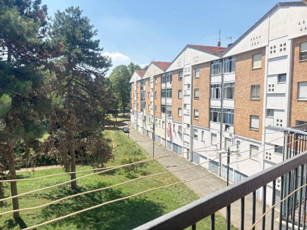 appartamento in vendita a Torino in zona Vallette
