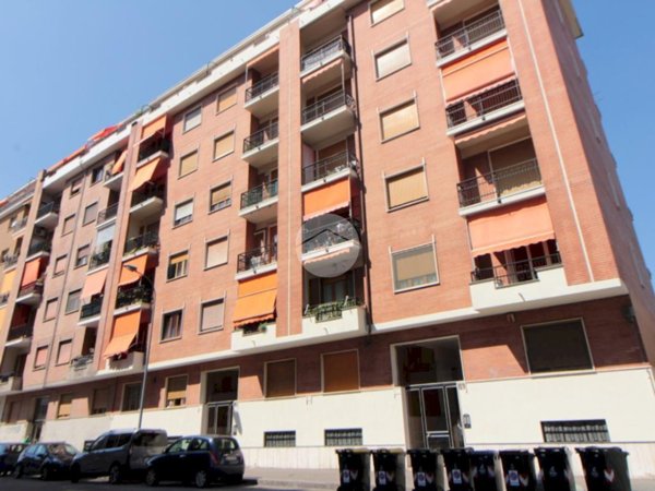 appartamento in vendita a Torino in zona Lingotto