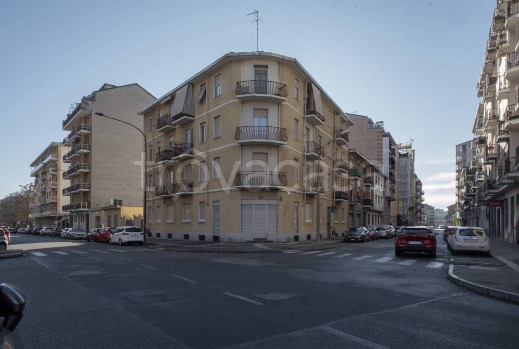 appartamento in vendita a Torino in zona Mirafiori Nord