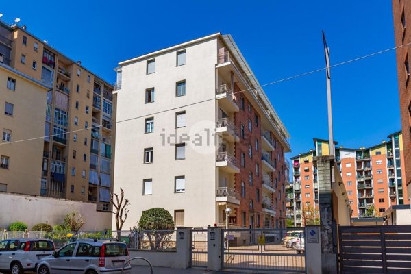 appartamento in vendita a Torino in zona Pozzo Strada