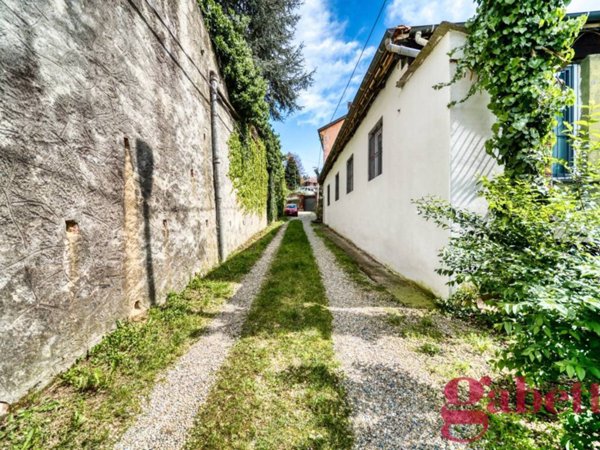 casa indipendente in vendita a Torino in zona Centro Storico