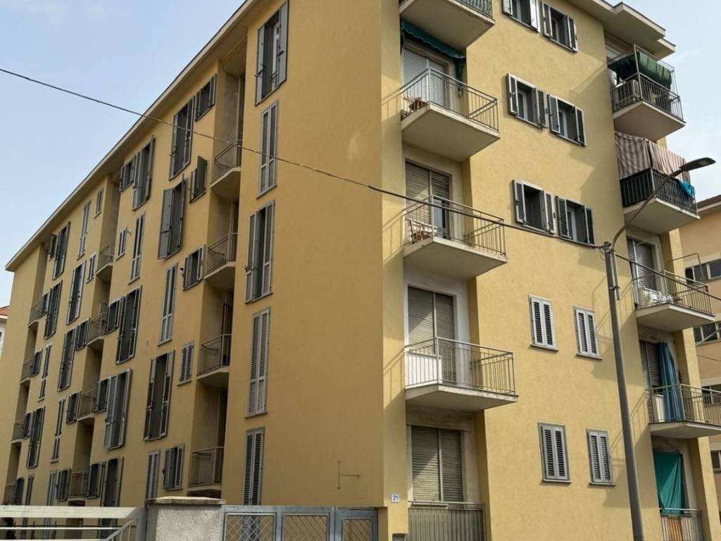 appartamento in vendita a Torino in zona Lingotto