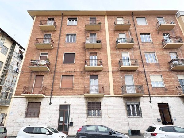 appartamento in vendita a Torino in zona Barca