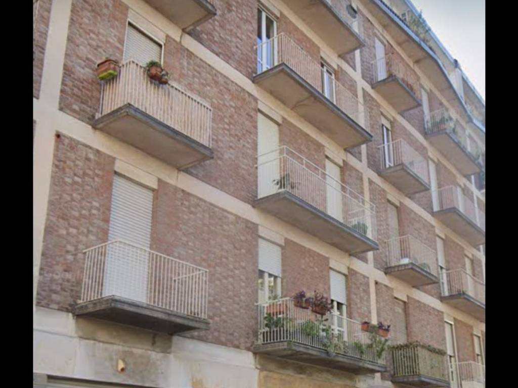 appartamento in vendita a Torino in zona Parella