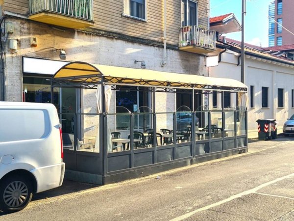 negozio in vendita a Torino in zona Pozzo Strada