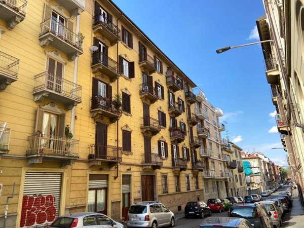 appartamento in vendita a Torino in zona Aurora