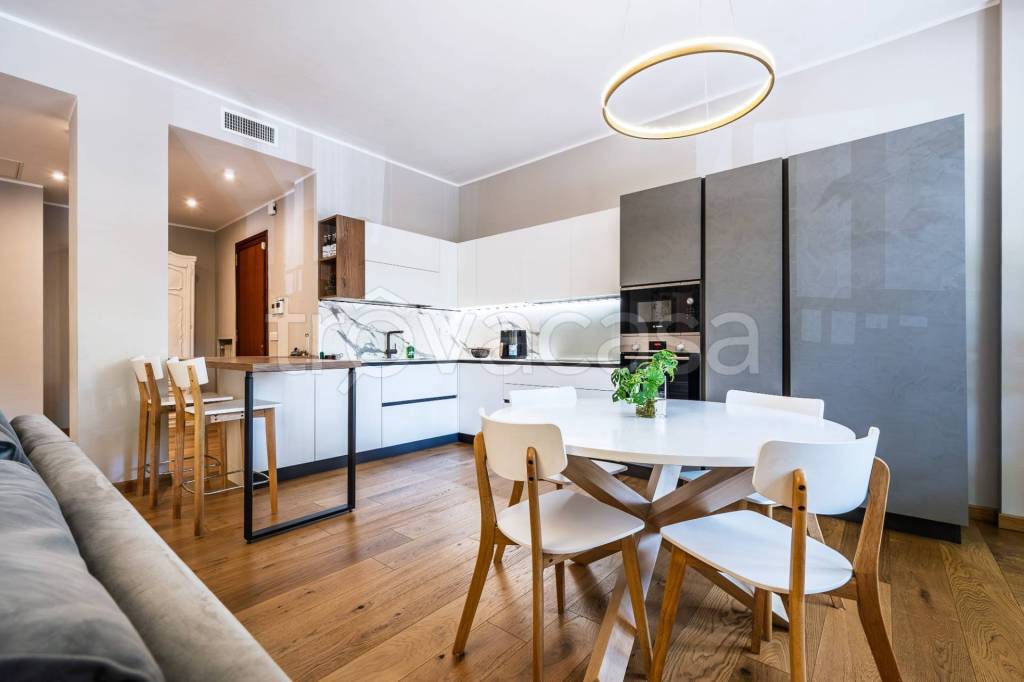 appartamento in vendita a Torino in zona Cit Turin