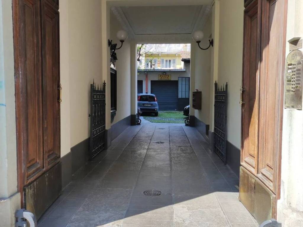 appartamento in vendita a Torino in zona San Salvario