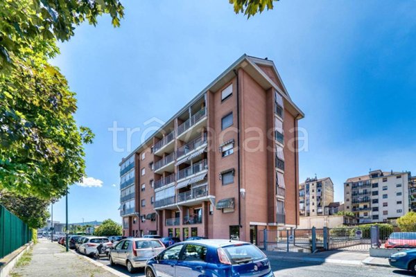appartamento in vendita a Torino in zona Borgata Vittoria