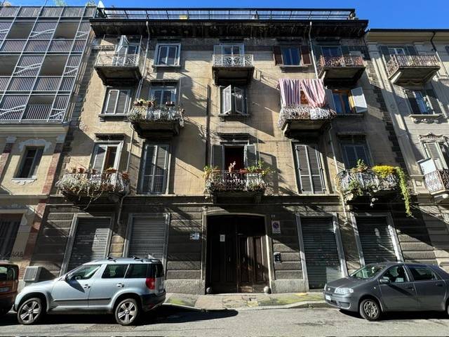 locale di sgombero in vendita a Torino in zona Barriera di Milano