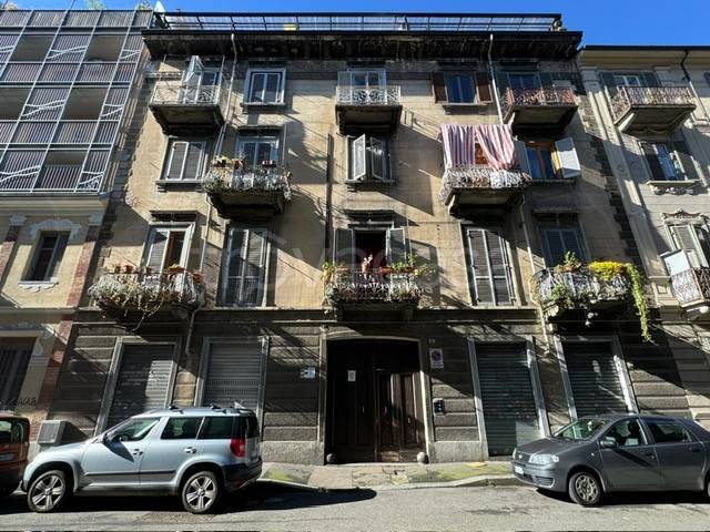 locale di sgombero in vendita a Torino in zona Aurora