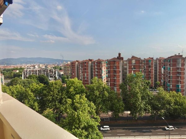 appartamento in vendita a Torino in zona Borgata Vittoria