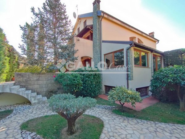 casa indipendente in vendita a Torino in zona Barca